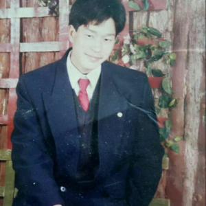蓝绿相间的俊郎