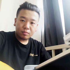 蓝白相间的恩生