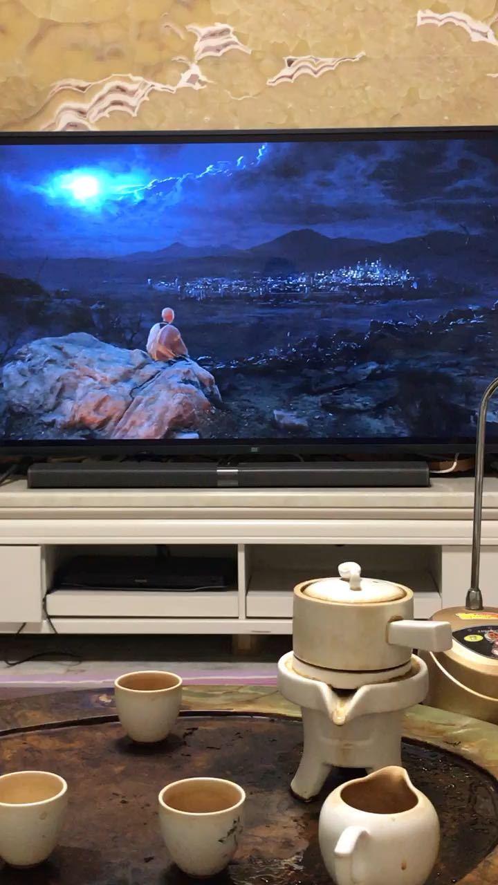 一个人吃饭看电影旅行的说说心情(一个人吃饭一个人看电影一个人逛街的句子)