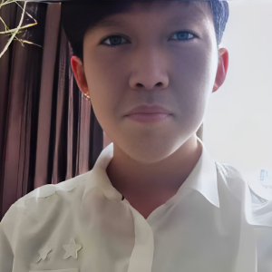 阳光一下。