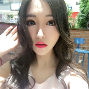 你的小女友