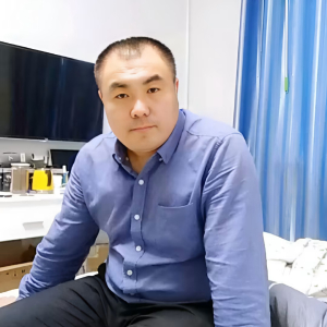 龙少鹏