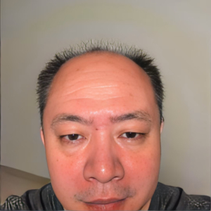 亮色的人