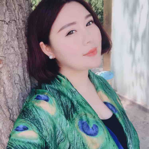 李咚