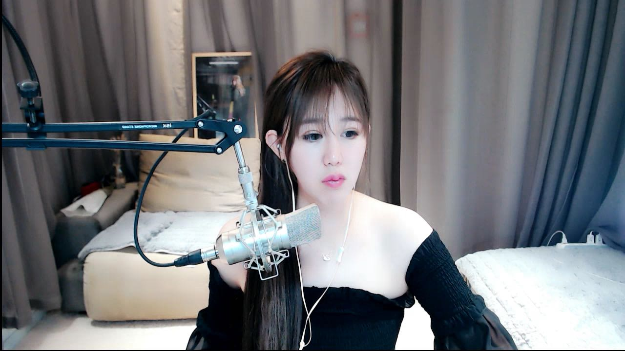 曾虎牙游戏主播 一起去浪漫的土耳其偷耳机